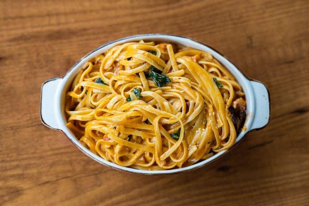FAVORITE CHICKEN TETRAZZINI